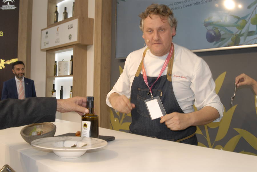 Gran ambiente en la feria expoliva durante su tercera jornada