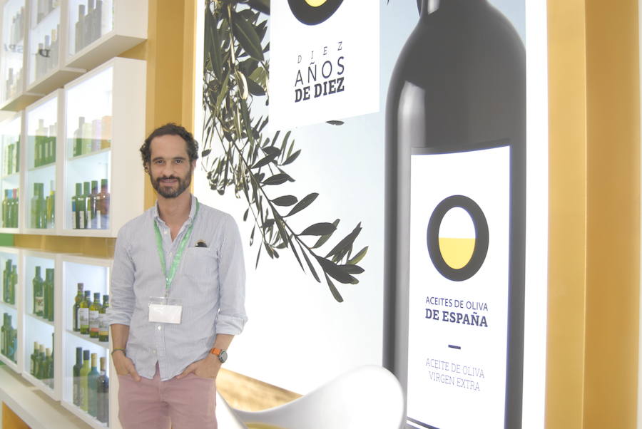 Gran ambiente en la feria expoliva durante su tercera jornada