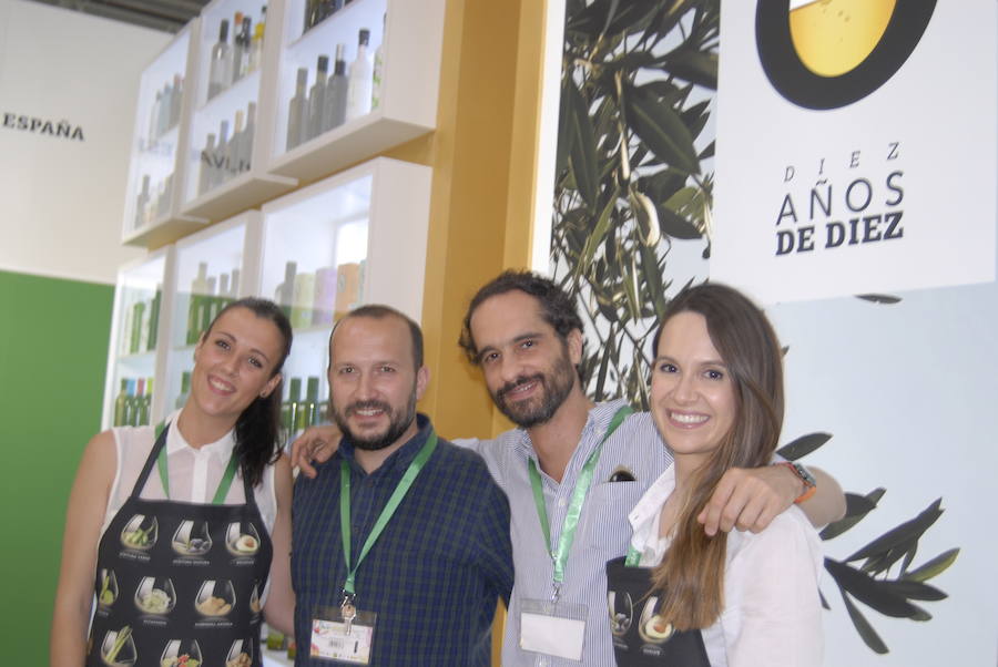Gran ambiente en la feria expoliva durante su tercera jornada