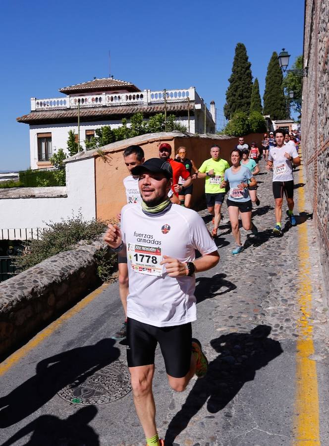 Un total de 13.1 kilómetros, dos menos que la pasada edición, y un desnivel acumulado de 207 metros de auténtica belleza por los barrios del Albaicín y el Sacromonte, dejando la Alhambra a la espalda, sin dejar de recorrer también los espacios más emblemáticos de la capital