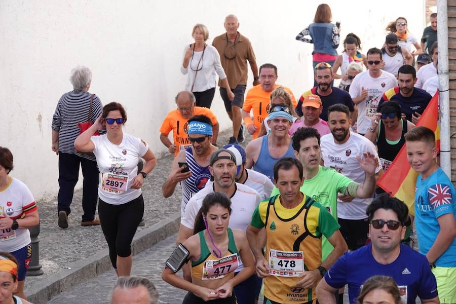 Un total de 13.1 kilómetros, dos menos que la pasada edición, y un desnivel acumulado de 207 metros de auténtica belleza por los barrios del Albaicín y el Sacromonte, dejando la Alhambra a la espalda, sin dejar de recorrer también los espacios más emblemáticos de la capital