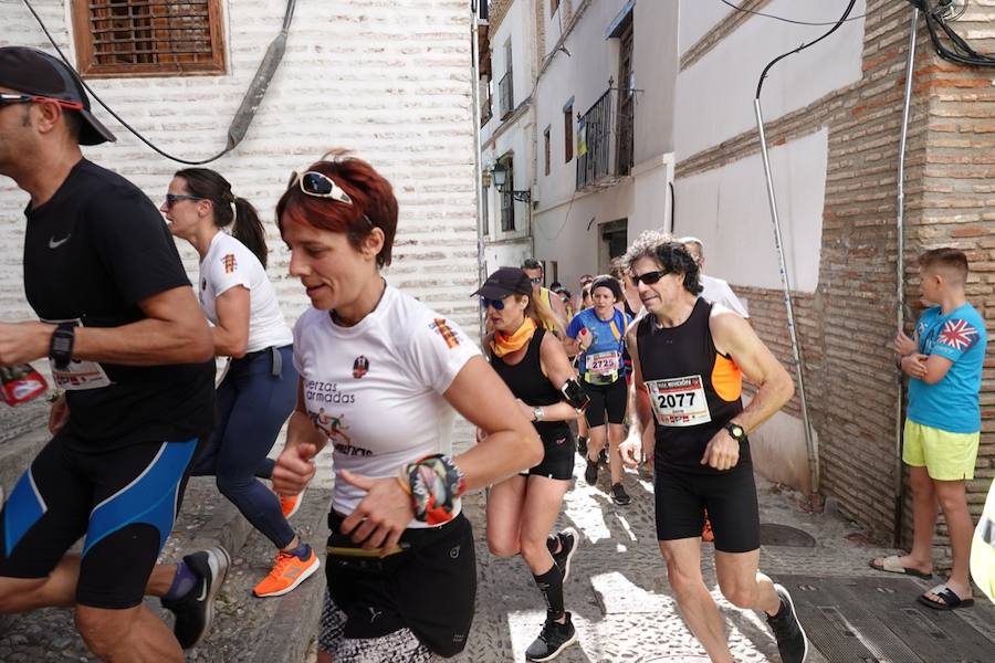 Un total de 13.1 kilómetros, dos menos que la pasada edición, y un desnivel acumulado de 207 metros de auténtica belleza por los barrios del Albaicín y el Sacromonte, dejando la Alhambra a la espalda, sin dejar de recorrer también los espacios más emblemáticos de la capital