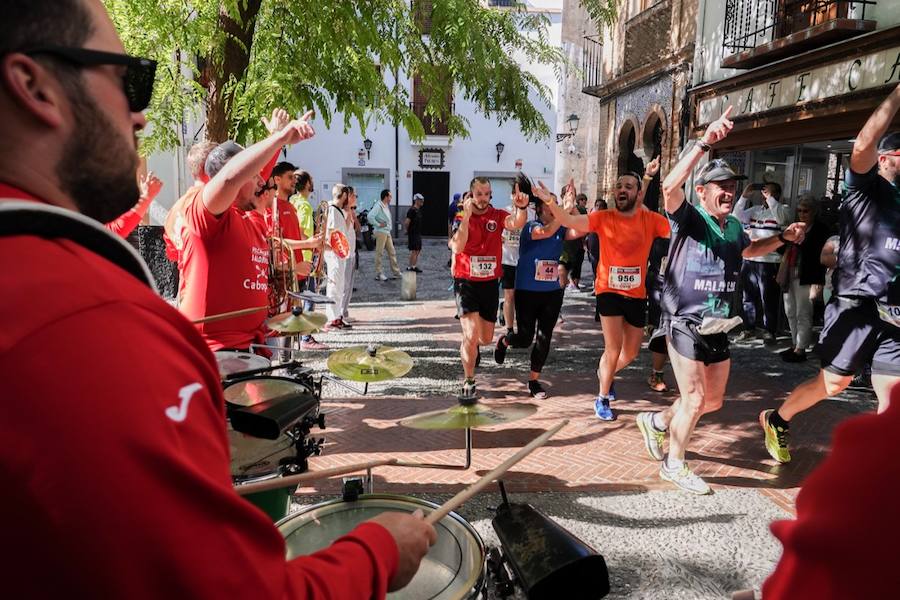 Un total de 13.1 kilómetros, dos menos que la pasada edición, y un desnivel acumulado de 207 metros de auténtica belleza por los barrios del Albaicín y el Sacromonte, dejando la Alhambra a la espalda, sin dejar de recorrer también los espacios más emblemáticos de la capital