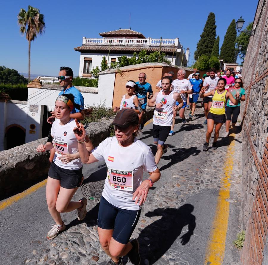 Un total de 13.1 kilómetros, dos menos que la pasada edición, y un desnivel acumulado de 207 metros de auténtica belleza por los barrios del Albaicín y el Sacromonte, dejando la Alhambra a la espalda, sin dejar de recorrer también los espacios más emblemáticos de la capital