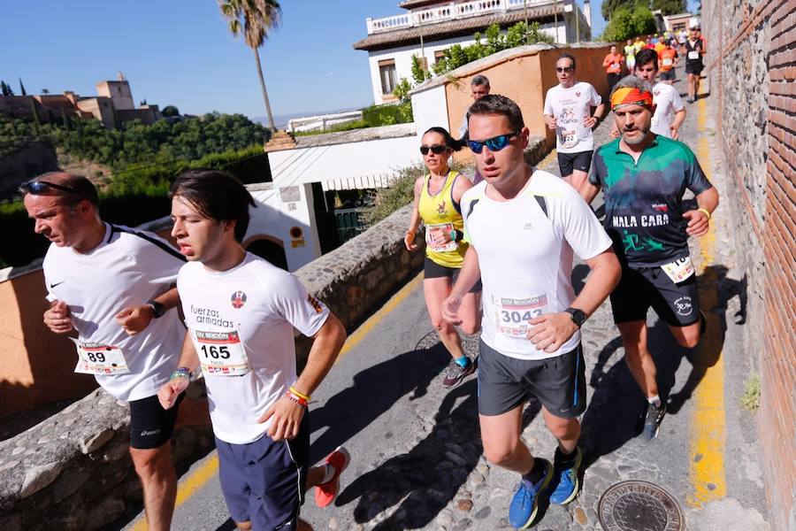 Un total de 13.1 kilómetros, dos menos que la pasada edición, y un desnivel acumulado de 207 metros de auténtica belleza por los barrios del Albaicín y el Sacromonte, dejando la Alhambra a la espalda, sin dejar de recorrer también los espacios más emblemáticos de la capital