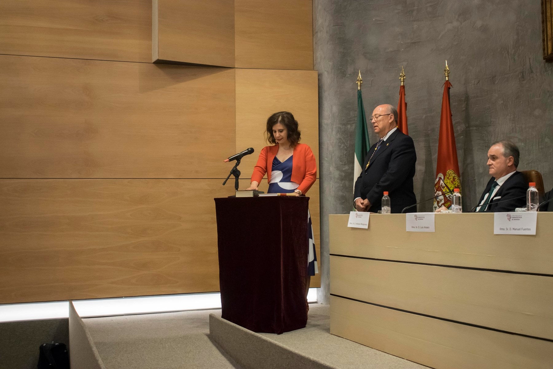 Toma posesión de su cargo Manuel Fuentes, reelegido presidente de los farmacéuticos