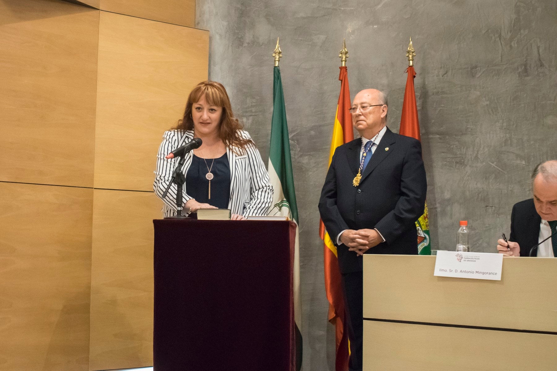 Toma posesión de su cargo Manuel Fuentes, reelegido presidente de los farmacéuticos