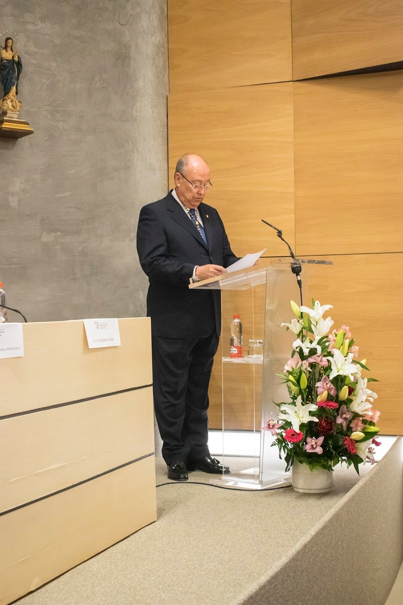 Toma posesión de su cargo Manuel Fuentes, reelegido presidente de los farmacéuticos