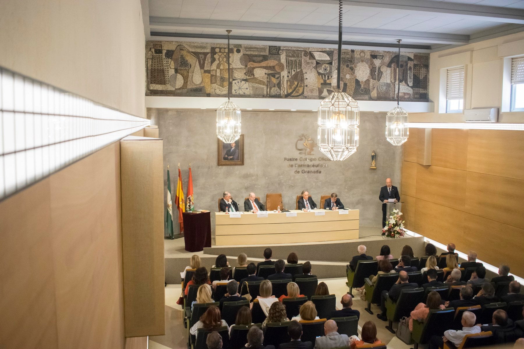 Toma posesión de su cargo Manuel Fuentes, reelegido presidente de los farmacéuticos