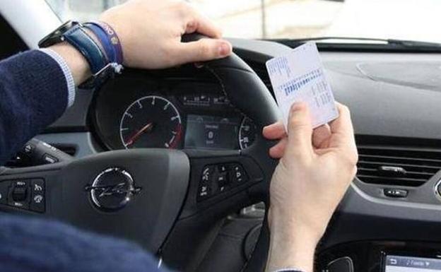 Tráfico: La DGT pospone los cambios para sacarse el carnet de conducir