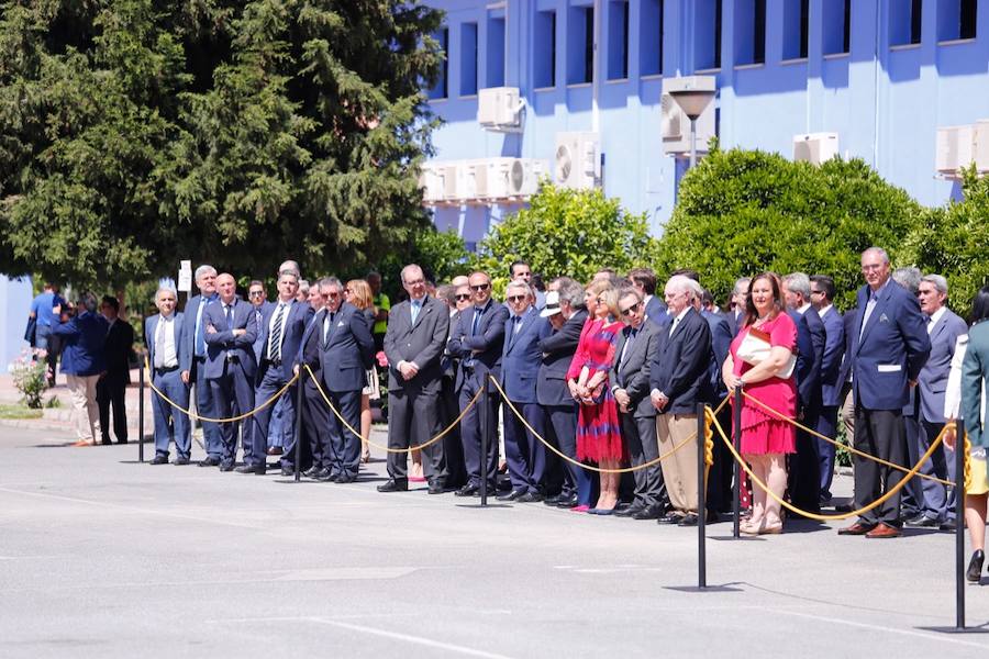 Además de la lectura del extracto de los decretos fundacionales del Cuerpo, la jornada ha servico para imponer las condecoraciones concedidas al personal de las unidades de la provincia