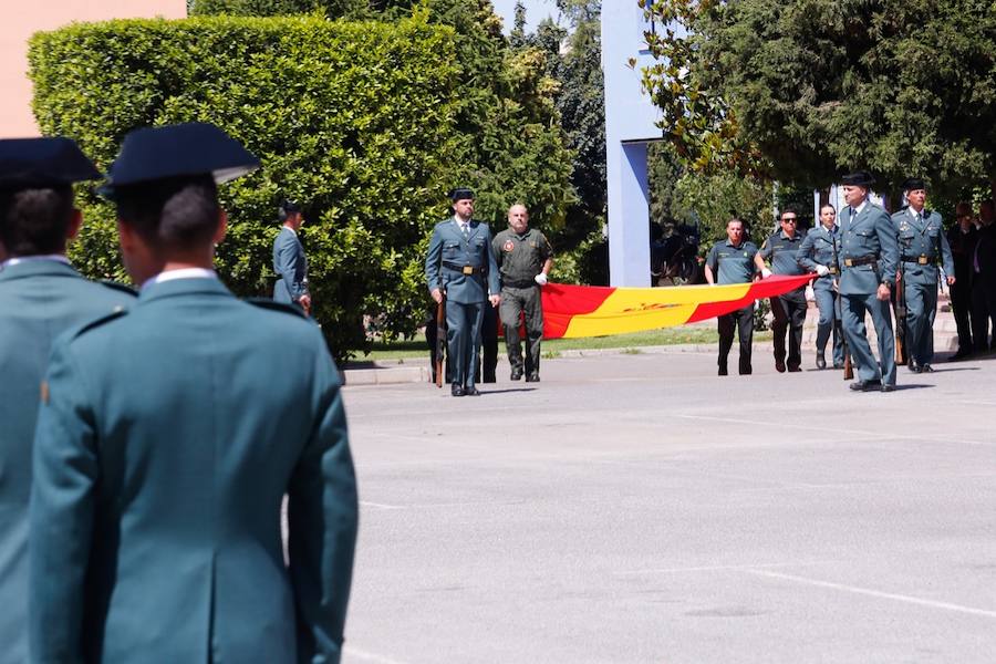 Además de la lectura del extracto de los decretos fundacionales del Cuerpo, la jornada ha servico para imponer las condecoraciones concedidas al personal de las unidades de la provincia