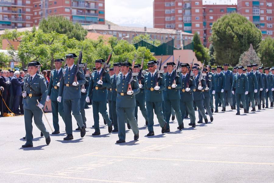 Además de la lectura del extracto de los decretos fundacionales del Cuerpo, la jornada ha servico para imponer las condecoraciones concedidas al personal de las unidades de la provincia