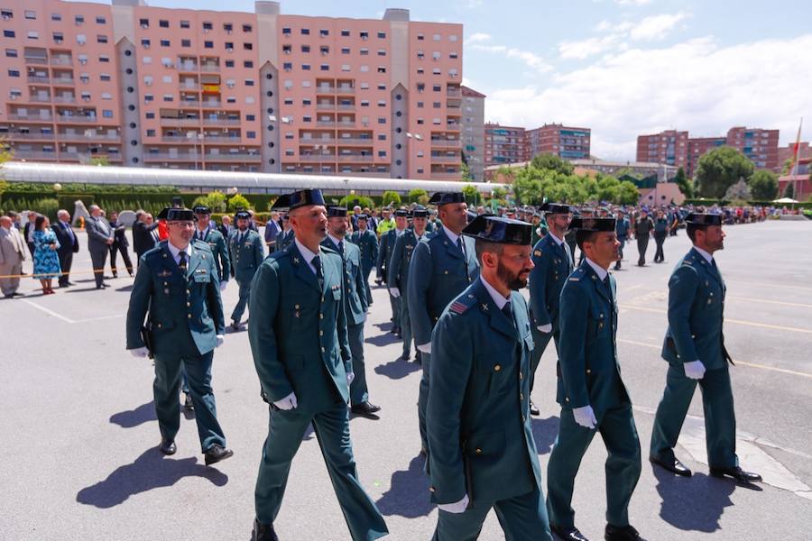 Además de la lectura del extracto de los decretos fundacionales del Cuerpo, la jornada ha servico para imponer las condecoraciones concedidas al personal de las unidades de la provincia