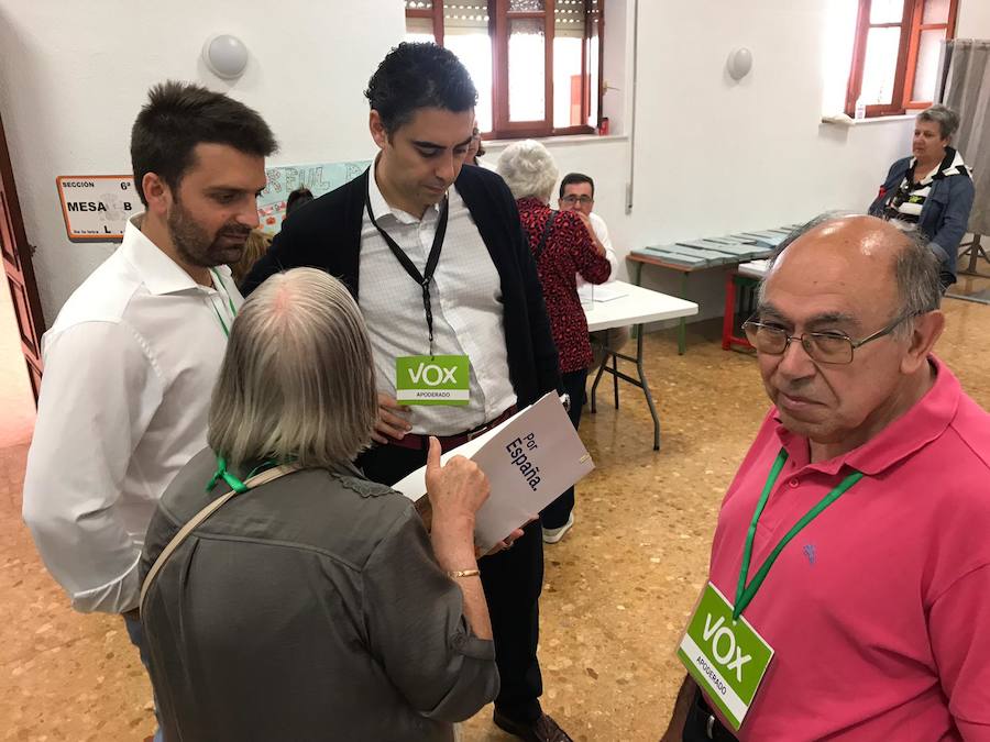 Fotos: Las imágenes de la jornada electoral en Almería