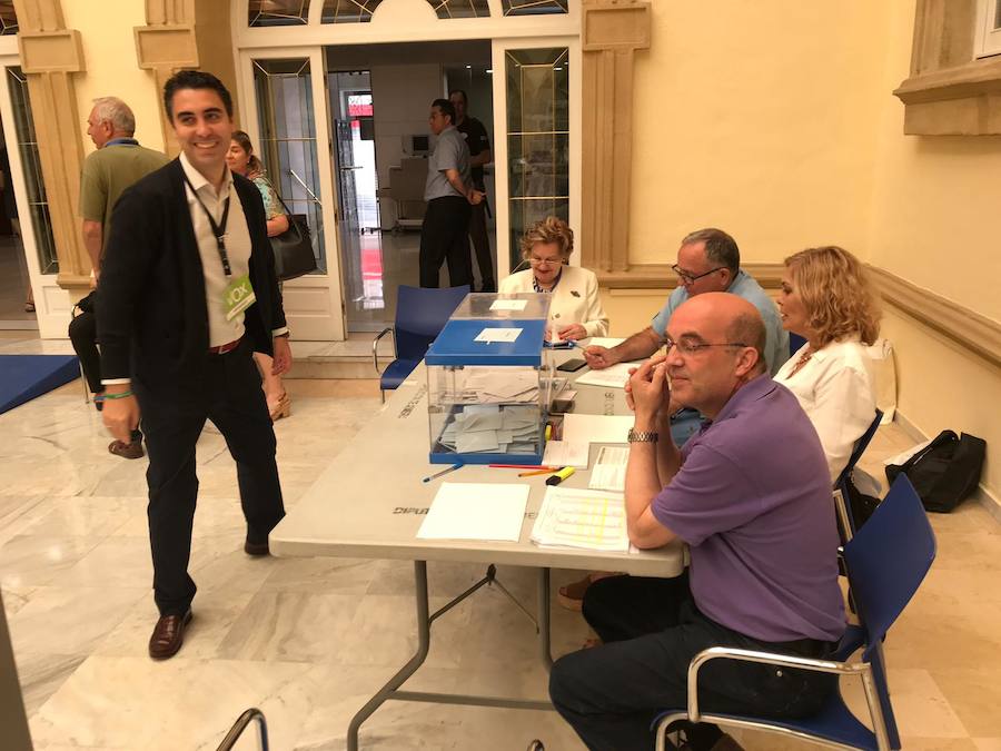 Fotos: Las imágenes de la jornada electoral en Almería