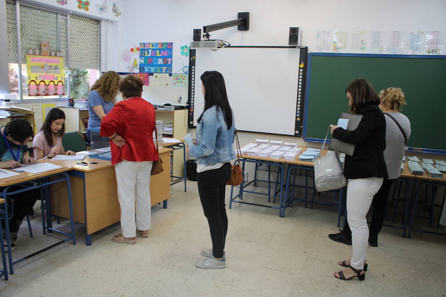 Fotos: Las imágenes de la jornada electoral en Almería