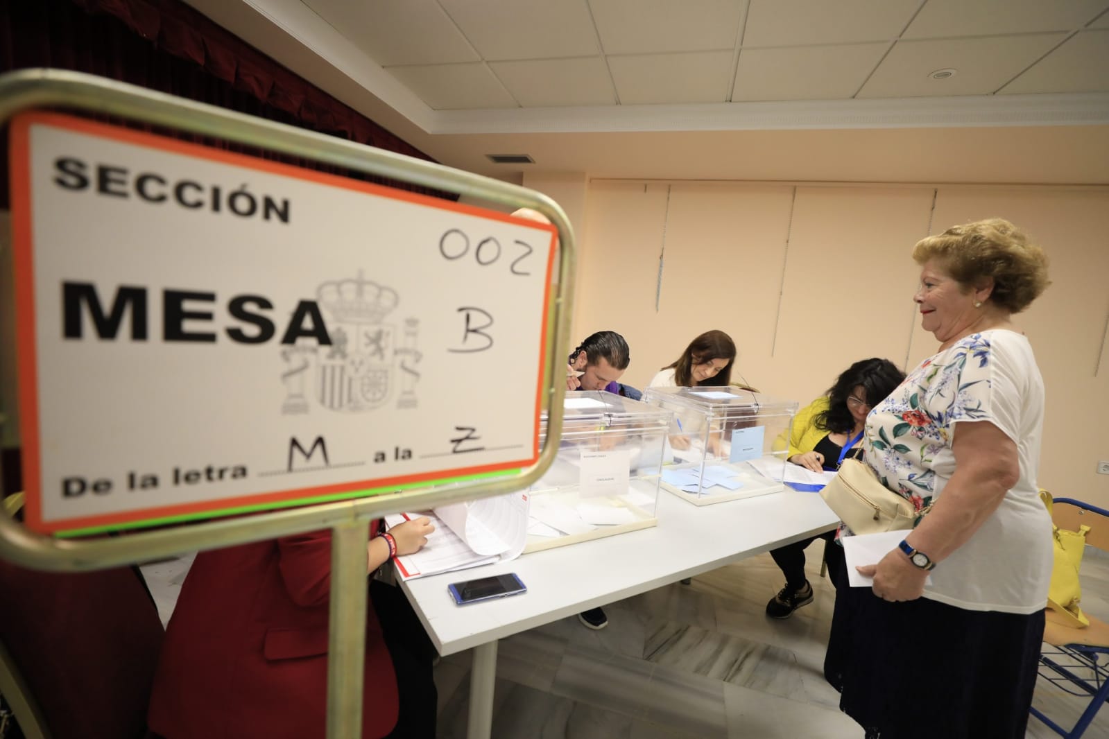 Votaciones en Cenes de la Vega.