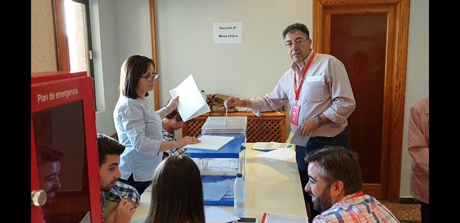 Fotos: Candidatos votando en los principales pueblos de la provincia