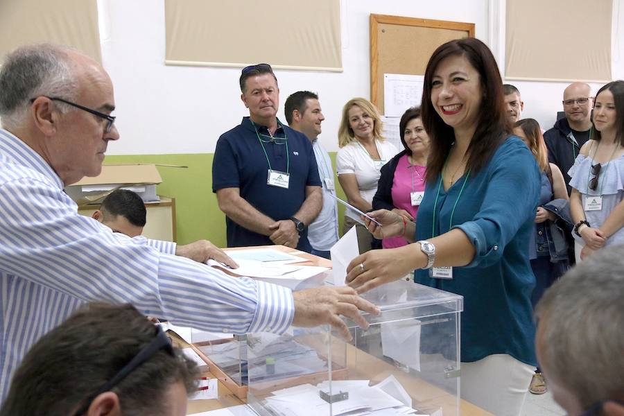 Fotos: Candidatos votando en los principales pueblos de la provincia