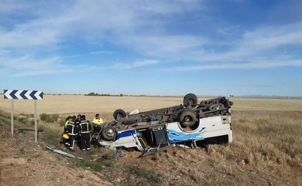 Seis heridos al volcar un autobús escolar en Ciudad Real