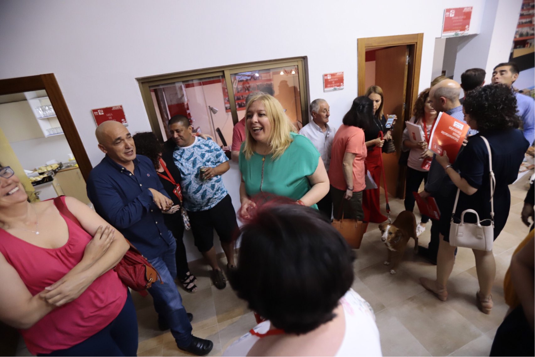 Noche electoral en la costa granadina