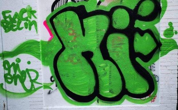 Acto vandálico sobre el grafiti de Belin. 