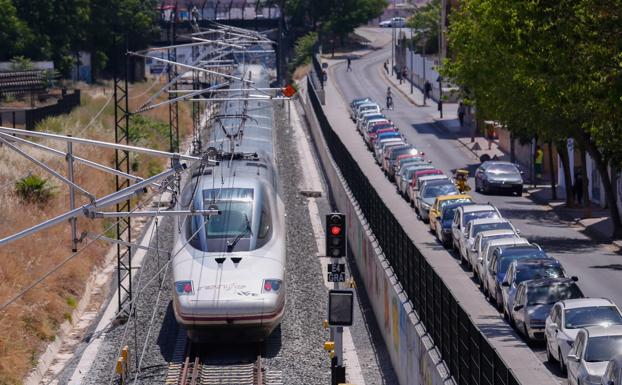 AVE a Granada: horarios y frecuencias a Madrid y Barcelona