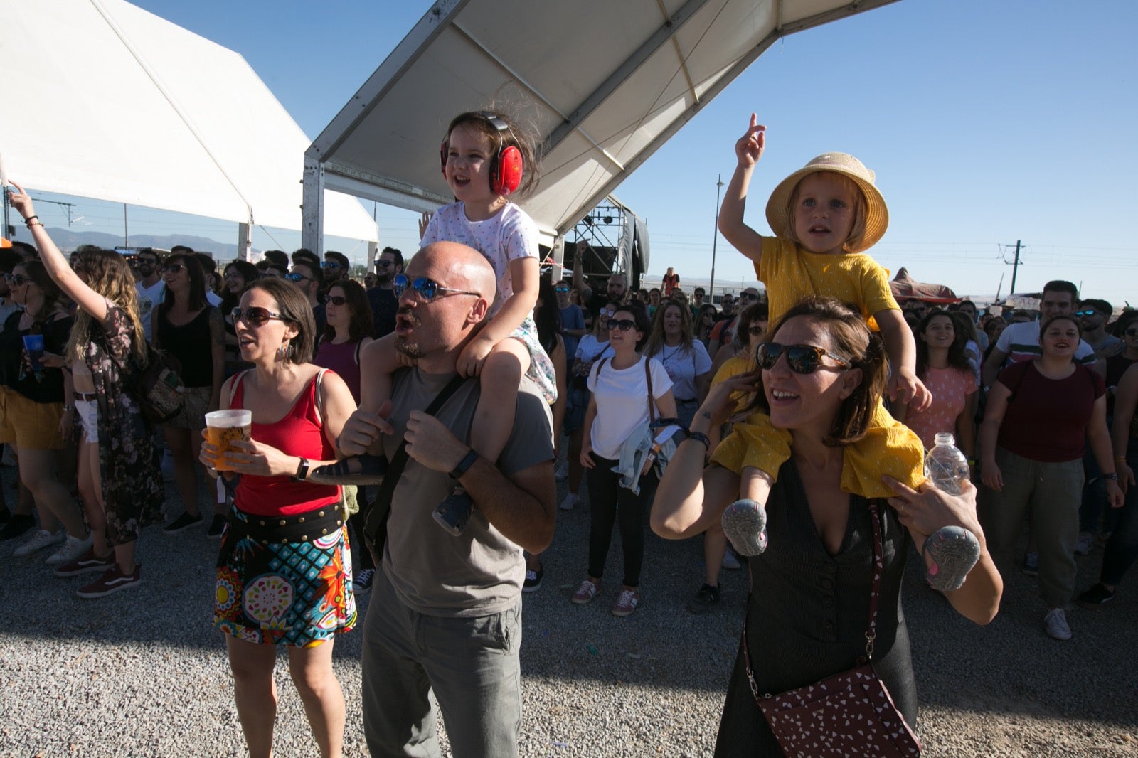 La organización espera cerrar esta edición con más de 30.000 visitantes disfrutando de dos días de música en el Cortijo del Conde