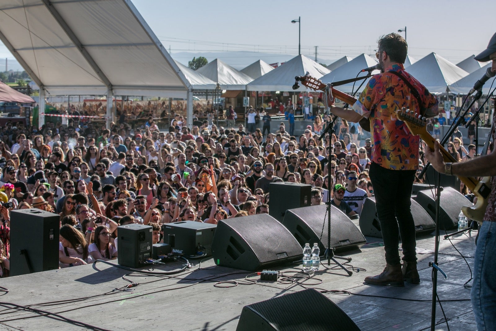 La organización espera cerrar esta edición con más de 30.000 visitantes disfrutando de dos días de música en el Cortijo del Conde