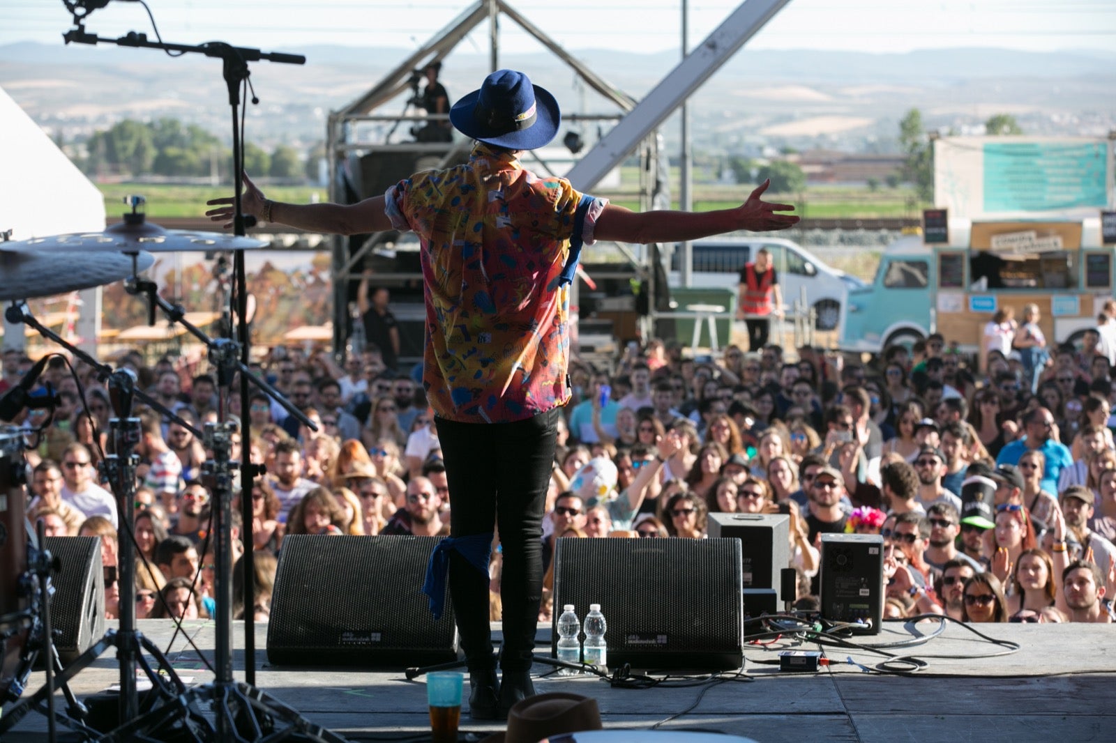 La organización espera cerrar esta edición con más de 30.000 visitantes disfrutando de dos días de música en el Cortijo del Conde