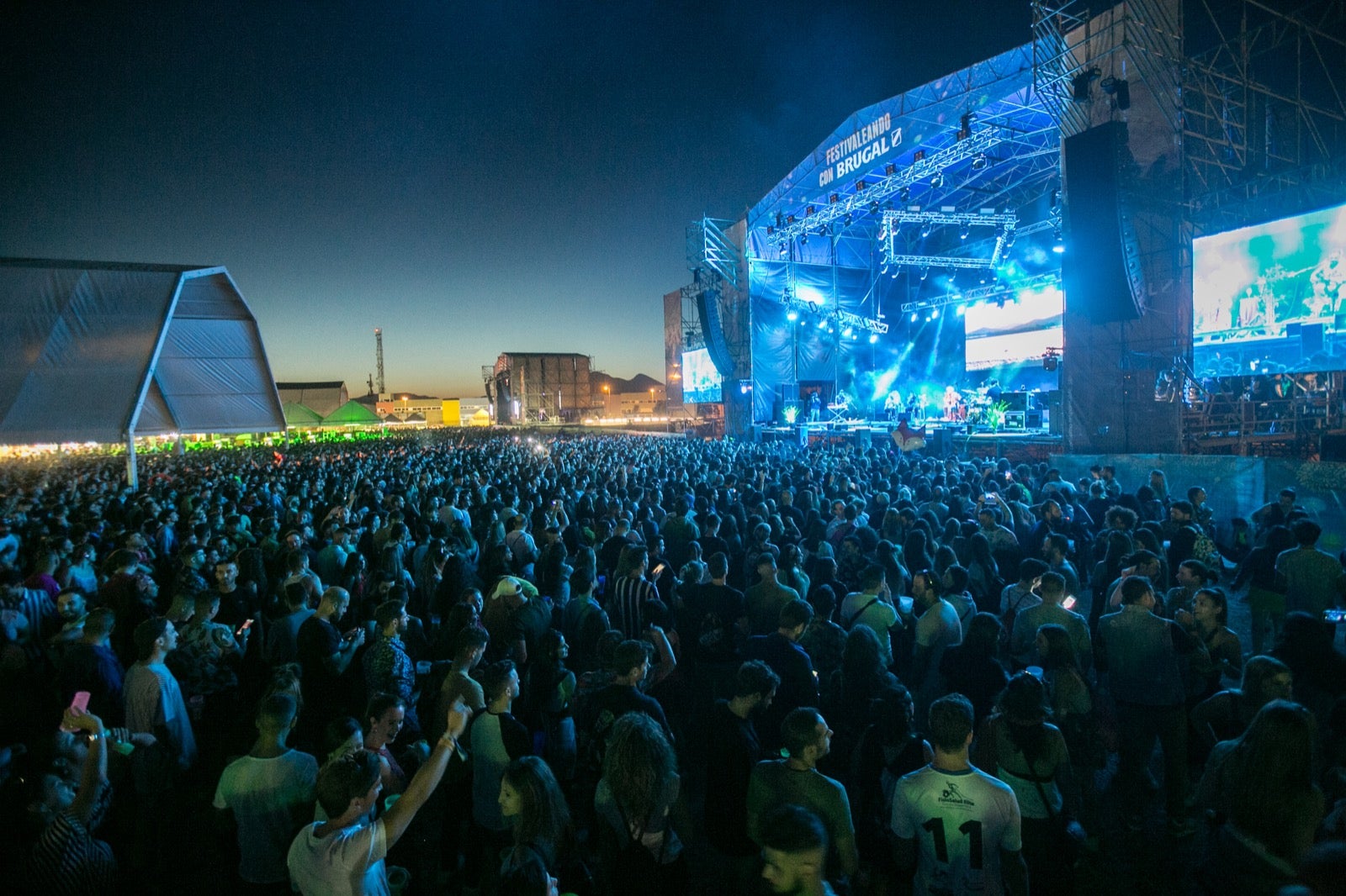 La organización espera cerrar esta edición con más de 30.000 visitantes disfrutando de dos días de música en el Cortijo del Conde