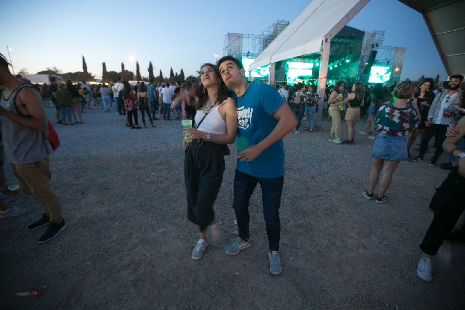 La organización espera cerrar esta edición con más de 30.000 visitantes disfrutando de dos días de música en el Cortijo del Conde