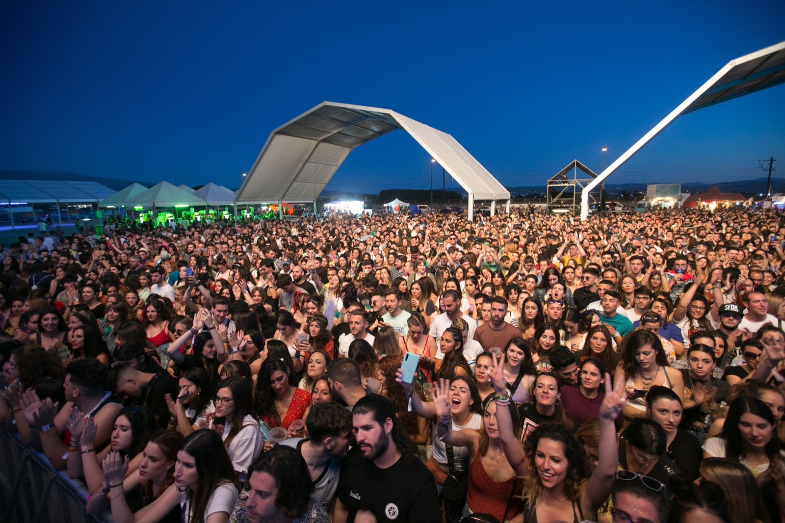 La organización espera cerrar esta edición con más de 30.000 visitantes disfrutando de dos días de música en el Cortijo del Conde