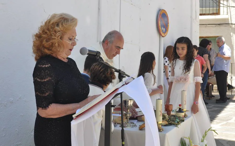 La Archidiócesis de Granada ya dispone del primer campanario-museo en la iglesia de este municipio alpujarreño situado en el Parque Protegido de Sierra Nevada