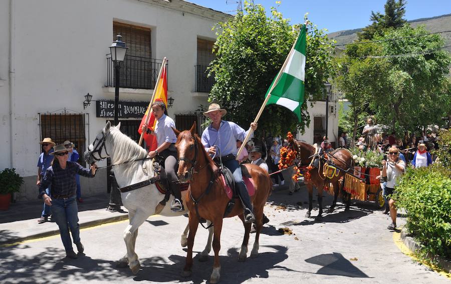 La Archidiócesis de Granada ya dispone del primer campanario-museo en la iglesia de este municipio alpujarreño situado en el Parque Protegido de Sierra Nevada