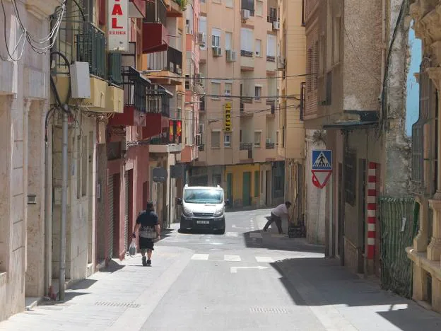 La calle Antonio Vico tiene hoy sus aceras rebajadas.