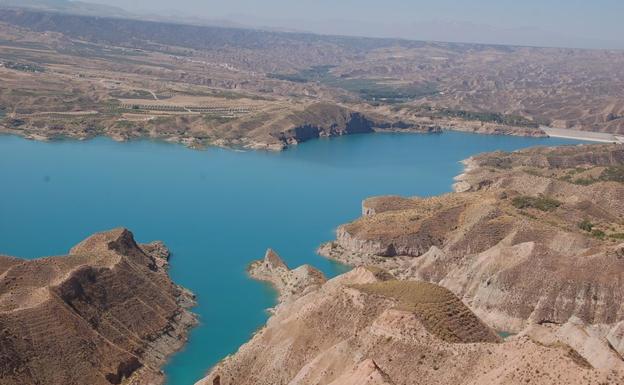 Trasvase del Negratín: los regantes de Almería urgen medidas ante la suspensión que dejaría sin agua a 24.000 hectáreas