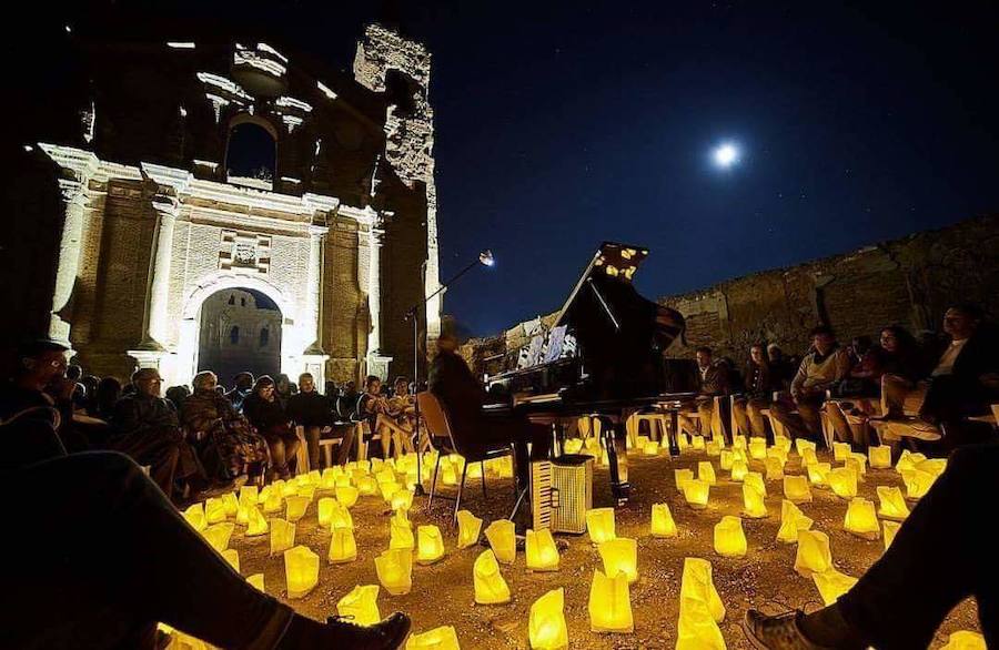 David Gómez ofrecve sus conciertos en espacios singulares y a la luz de las velas