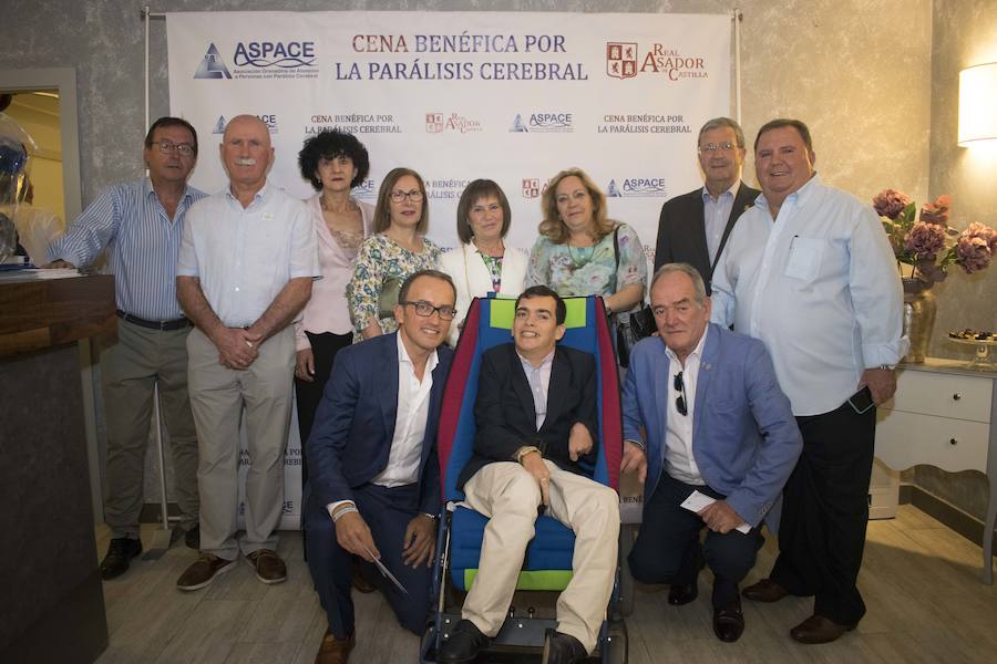 Aspace celebra su tradicional cena benéfica en el Asador de Castilla
