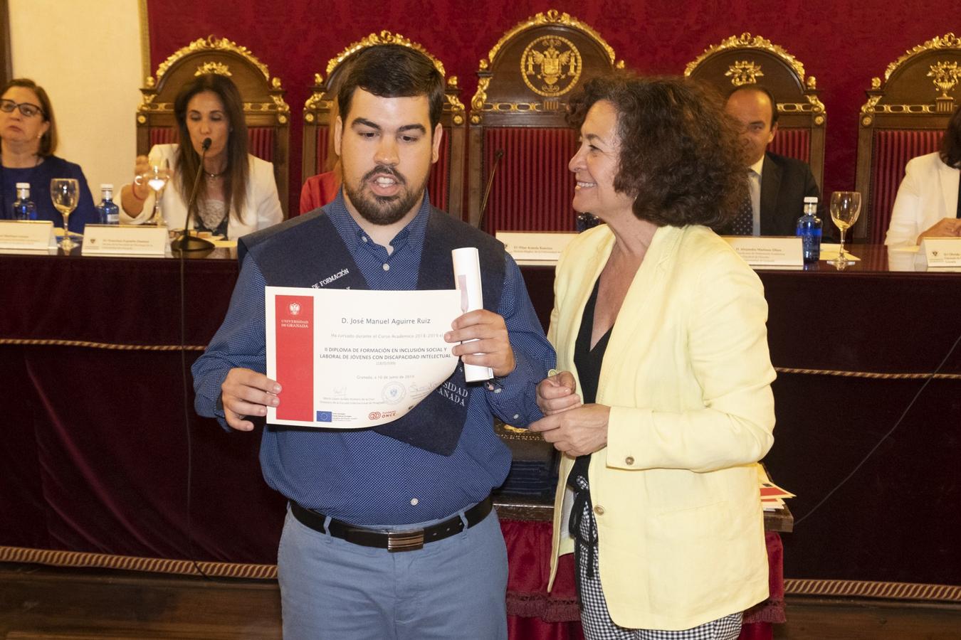 17 jóvenes con discapacidad intelectual finalizan su formación en la UGR