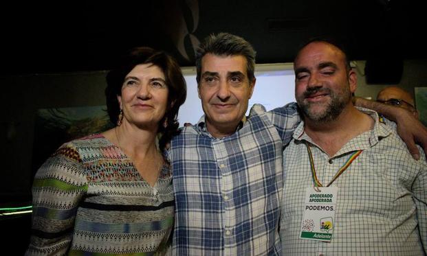 Elisa Cabrerizo, Antonio Cambril y Paco Puentedura, candidatos de Podemos IU.