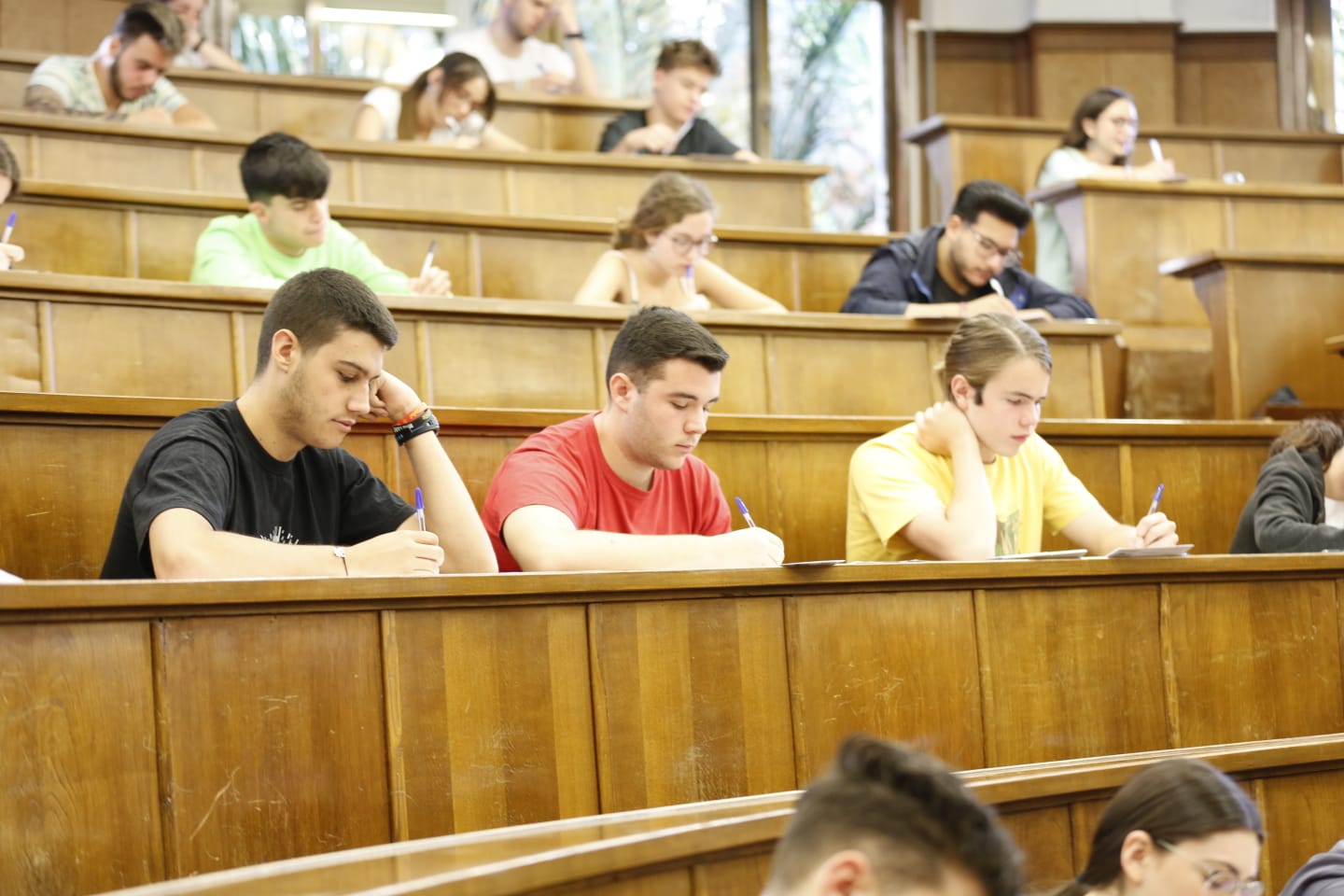 Más de seis mil estudiantes buscan su plaza en la universidad