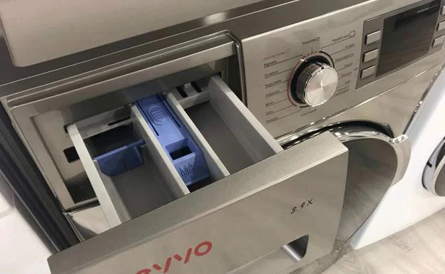 Esta lavadora portátil ideal para espacios reducidos está a punto de  cambiar tu vida