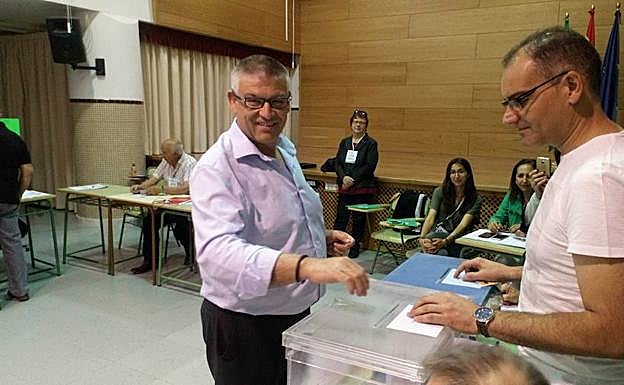 Jesús Lorente contará con el apoyo de Cs para gobernar en Guadix