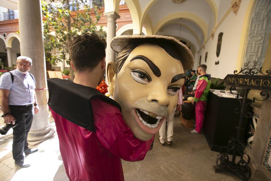 Te mostramos en imágenes cómo se ha vivido en el centro uno de los dìas grandes de la feria