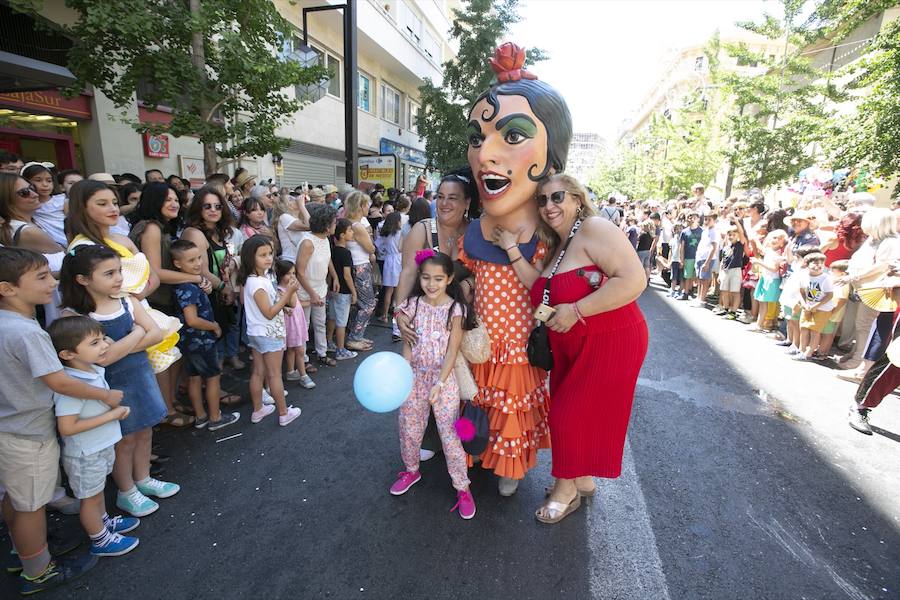 Te mostramos en imágenes cómo se ha vivido en el centro uno de los dìas grandes de la feria