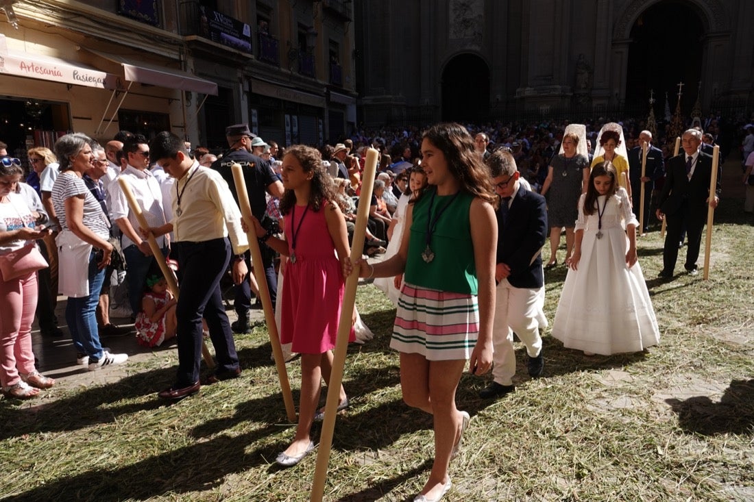 Si has estado en la Plaza de las Pasiegas, búscate en nuestra galería