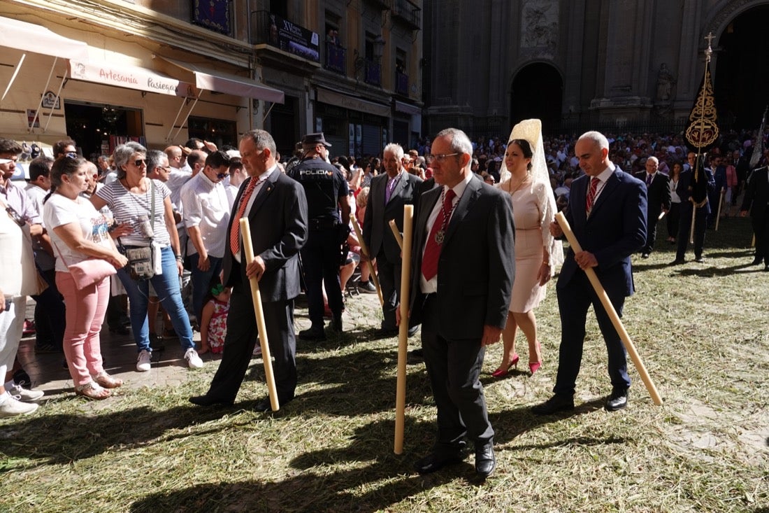 Si has estado en la Plaza de las Pasiegas, búscate en nuestra galería