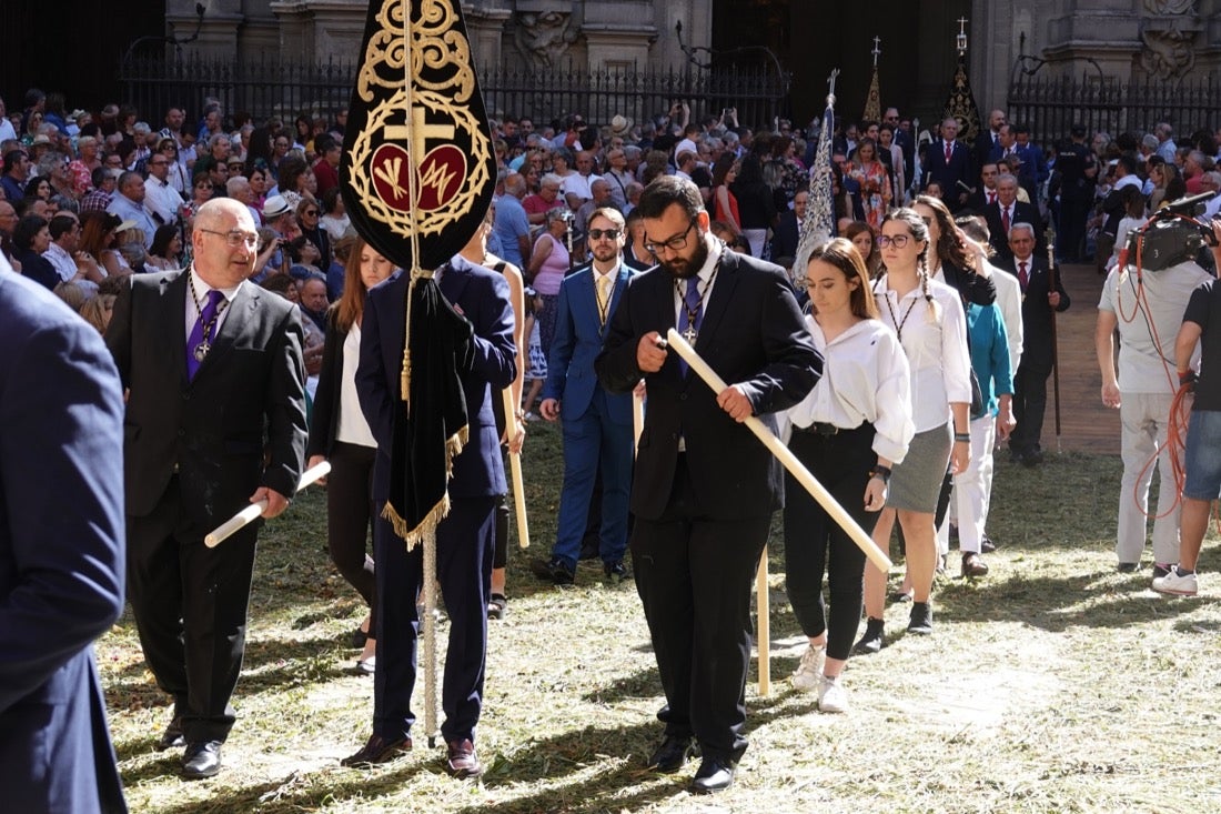 Si has estado en la Plaza de las Pasiegas, búscate en nuestra galería